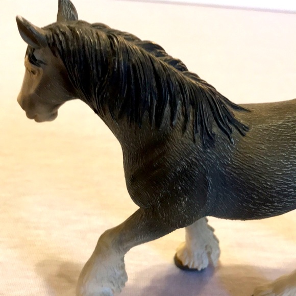 Horse 2004 retired Schleich gray Clydesdale stallion 4” collection - Picture 7 of 8